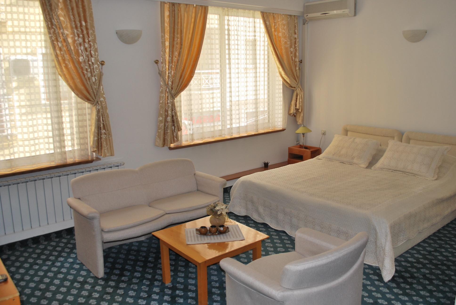 Hotel Residence Inn Skopje Exteriör bild