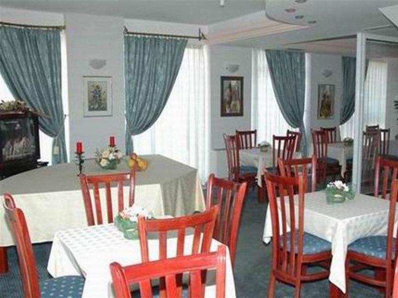 Hotel Residence Inn Skopje Exteriör bild